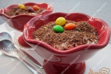 фото рецепта Десерт с кусочками ананаса и кремом из сыра Маскарпоне
