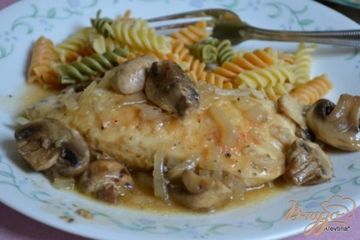 фото рецепта Куриные грудки с вином Марсала и грибами