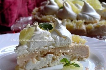 фото рецепта Торт-безе с ананасами и кокосовым заварным кремом
