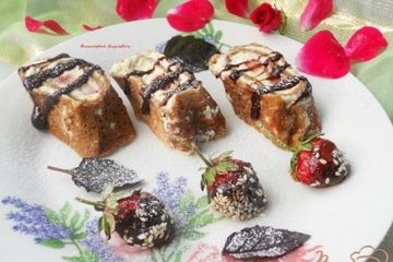 фото рецепта Сладкие роллы из шоколадных блинчиков с клубникой и лимонным курдом