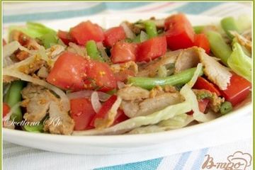 фото рецепта Салат с мясом и стручковой фасолью