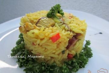фото рецепта Рис с куриным мясом  и копчеными колбасками