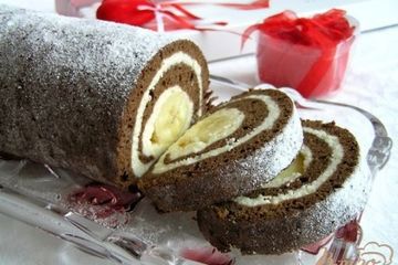 фото рецепта Шоколадный рулет с творожной начинкой и бананом