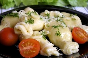фото рецепта Карамельки с творожно-сырной начинкой