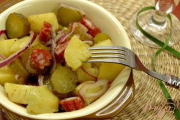фото рецепта Картофельный салат с селянской колбаской