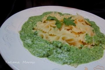 фото рецепта Паста со сливочно-шпинатным соусом