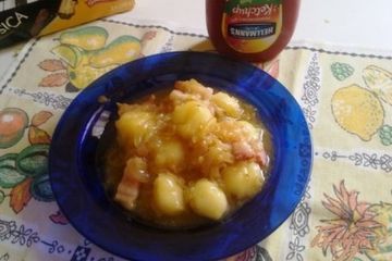 фото рецепта Картофельные клецки с соусом.
