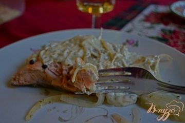 фото рецепта Холодный припушенный лосось под майонезом с травами