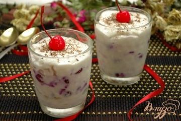фото рецепта Десерт с ананасом и вишней