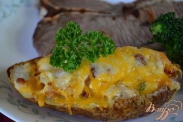 фото рецепта Фаршированный картофель с беконом