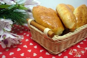 фото рецепта Пирожки с сердцем и квашеной капустой