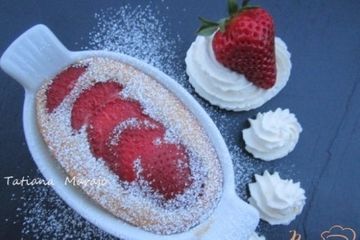 фото рецепта Клафути с клубникой