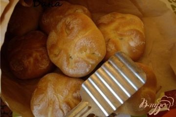 фото рецепта Булочки на растопленно-поджаренном сливочном масле/ Panecillos de mantequilla tostada Xavir Barriga.
