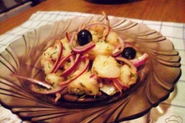 фото рецепта Марокканский картофельный салат с маслинами