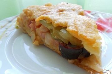 фото рецепта Вкусная пицца с колбасой