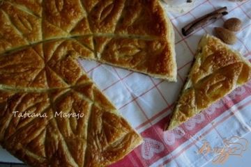 фото рецепта Пирог с франжипаном из лесного ореха