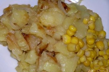 фото рецепта Жареный картофель с луком и чесноком