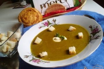 фото рецепта Суп-пюре из чечевицы с крутонами.