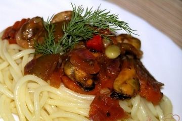 фото рецепта Спагетти с мидиями и овощами