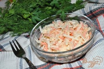 фото рецепта Салат из черной редьки с морковью и сельдереем
