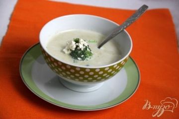 фото рецепта Брокколи крем-суп с творожной горгонзолой
