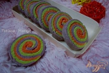 фото рецепта Миндальное печенье Цветные улитки