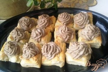 фото рецепта Волованы с парфе из куриной печени