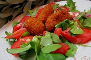 фото рецепта Салат с жаренной моцареллой и томатами