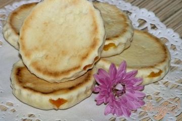 фото рецепта Пышки гороховые с курагой