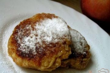 фото рецепта Яблочные оладьи с корицей
