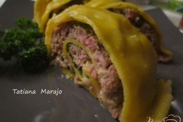 фото рецепта Тыквенный рулет с мясной начинкой
