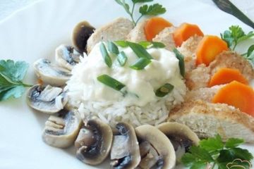 фото рецепта Куриная грудка с рисом и грибами  Рыцарский замок