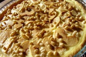 фото рецепта Яблочный пирог с кедровыми орешками