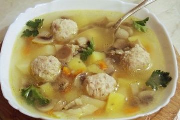 фото рецепта Суп с фрикадельками и грибами