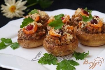 фото рецепта Фаршированные шампиньоны с креветками