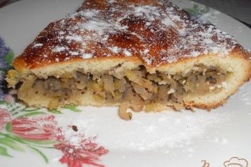 фото рецепта Пирог с яблоками, маком и грецкими орехами