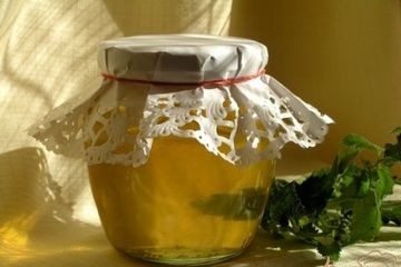 фото рецепта Сироп из мелиссы с лимоном