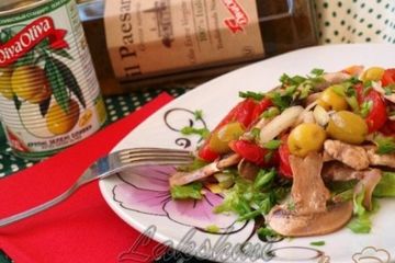 фото рецепта Салат из помидоров и свежих шампиньонов