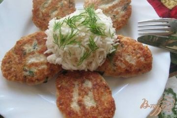 фото рецепта Котлеты рыбные с отварным яйцом и сыром Амур