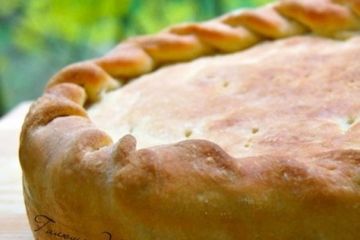 фото рецепта Пирог с начинкой из картофеля, грибов и бекона