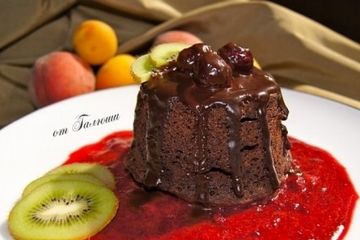 фото рецепта Шоколадный кекс с вишней в микроволновке