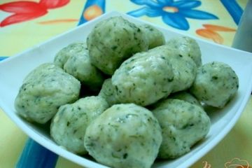 фото рецепта Клёцки с сыром и шпинатом