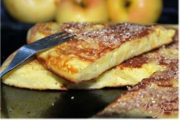 фото рецепта Омлет с яблоками - Апфельтатш