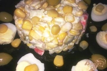 фото рецепта Салат с кукурузой, крабовыми палочками  и рисом