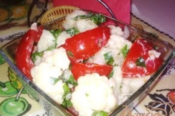 фото рецепта Салат из помидор и цветной капусты