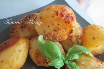 фото рецепта Вкусный картофель в микроволновке