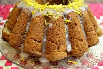 фото рецепта Банановый кекс с маком и лимонной глазурью