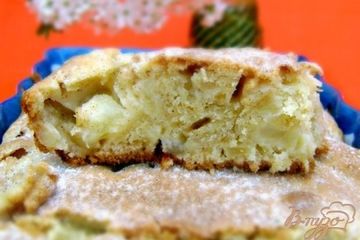 фото рецепта Пирог на оливковом масле с коньяком и корицей «Райское яблочко»