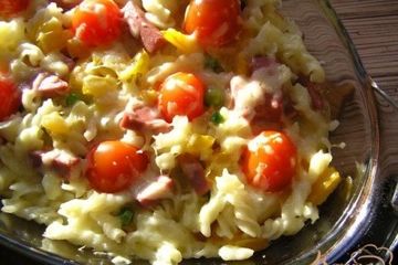 фото рецепта Пирог из пасты с ветчиной и сыром