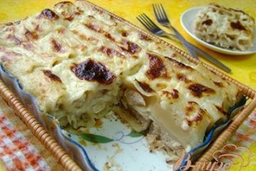 фото рецепта Запеканка из фаршированных макарон под сырным соусом!